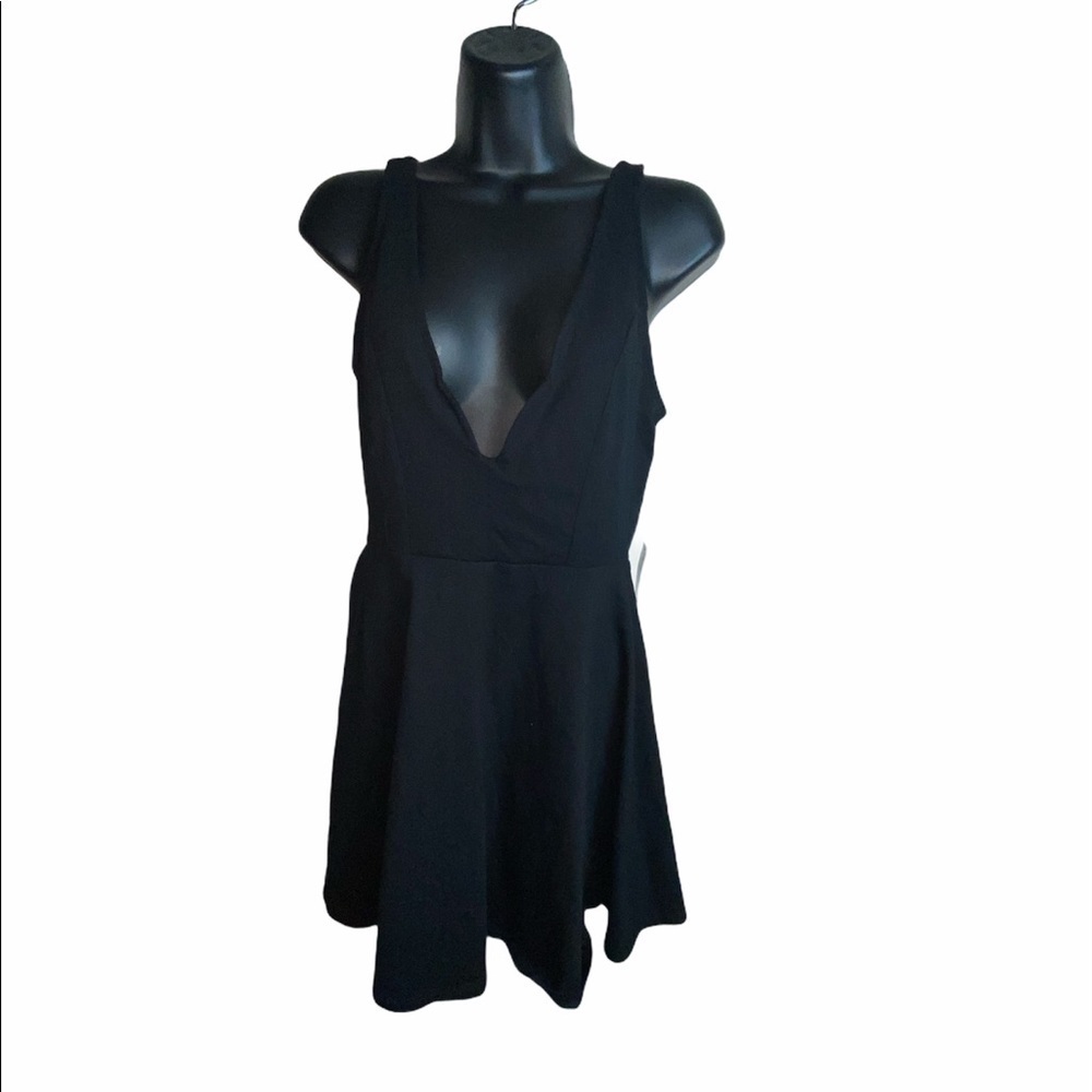 Express Black Plunge V-Neck Dress Women’s Size Small NWT